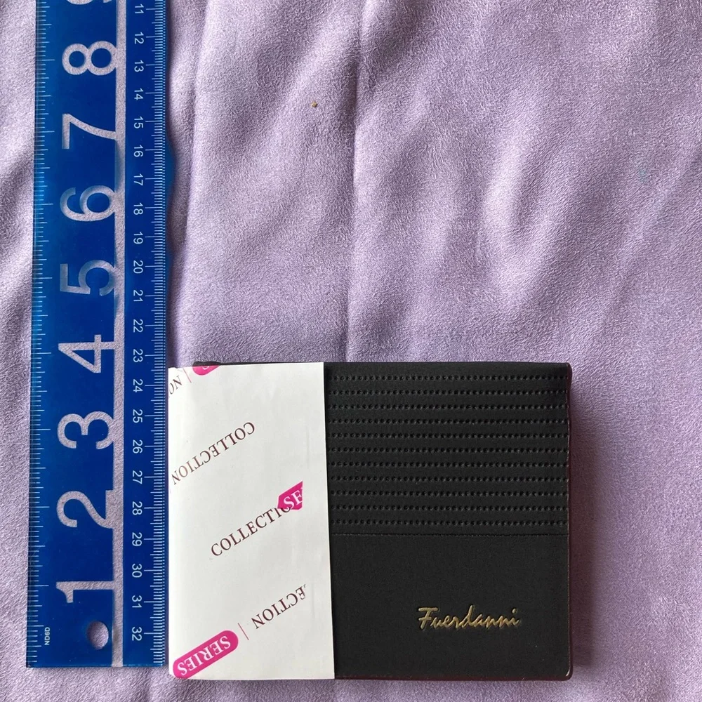 Black and Brown Leather Key & Card Holder with Sophisticated Design